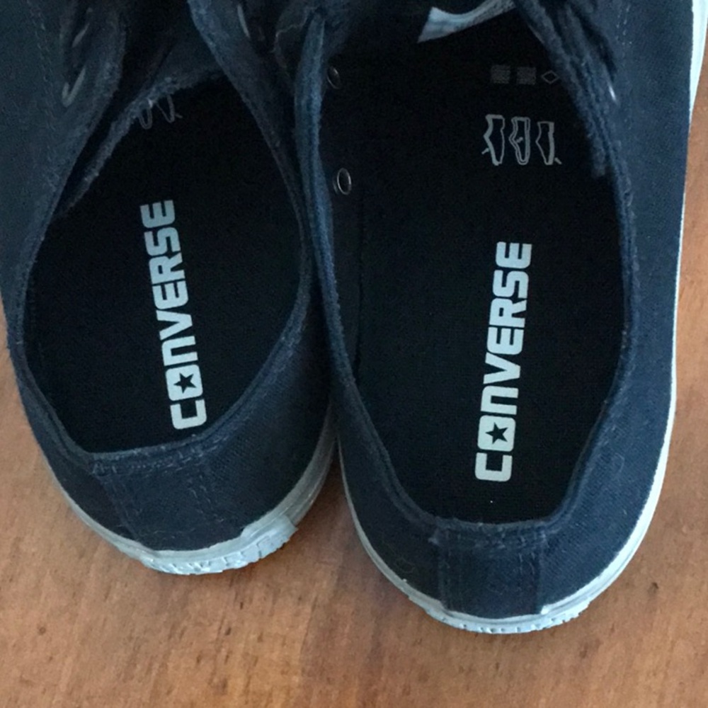 👟Converse Sneakers 👟 - Picture 3 of 6
